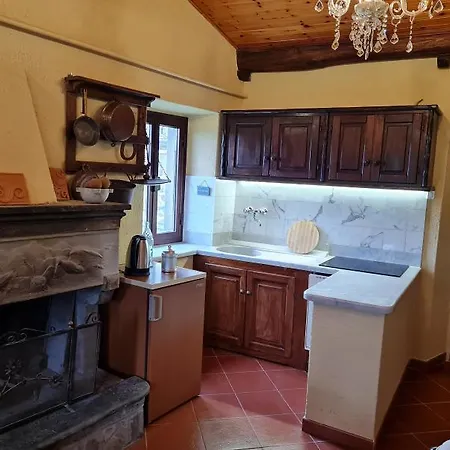 Holiday home Da Ercole Di Lusso Con Giardino, Piscina E Idromassaggio. *