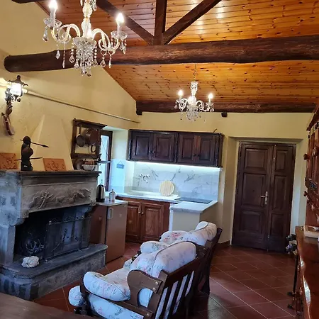 Holiday home Da Ercole Di Lusso Con Giardino, Piscina E Idromassaggio. Vigneta
