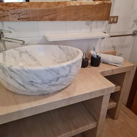 Holiday home Da Ercole Di Lusso Con Giardino, Piscina E Idromassaggio. Vigneta