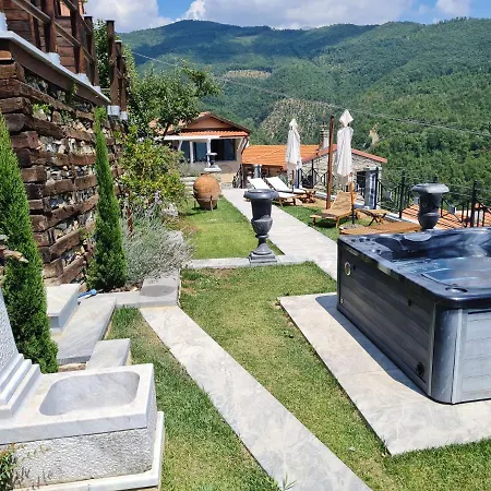 Da Ercole Di Lusso Con Giardino, Piscina E Idromassaggio.